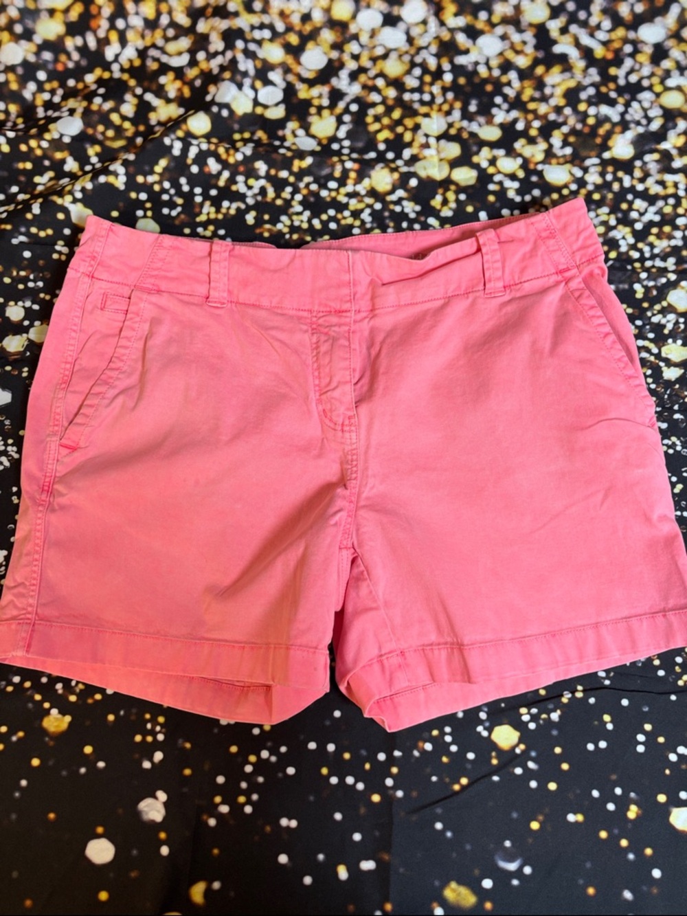 Vineyard Vines Coral Pink Women’s Bermuda Shorts (0040)
